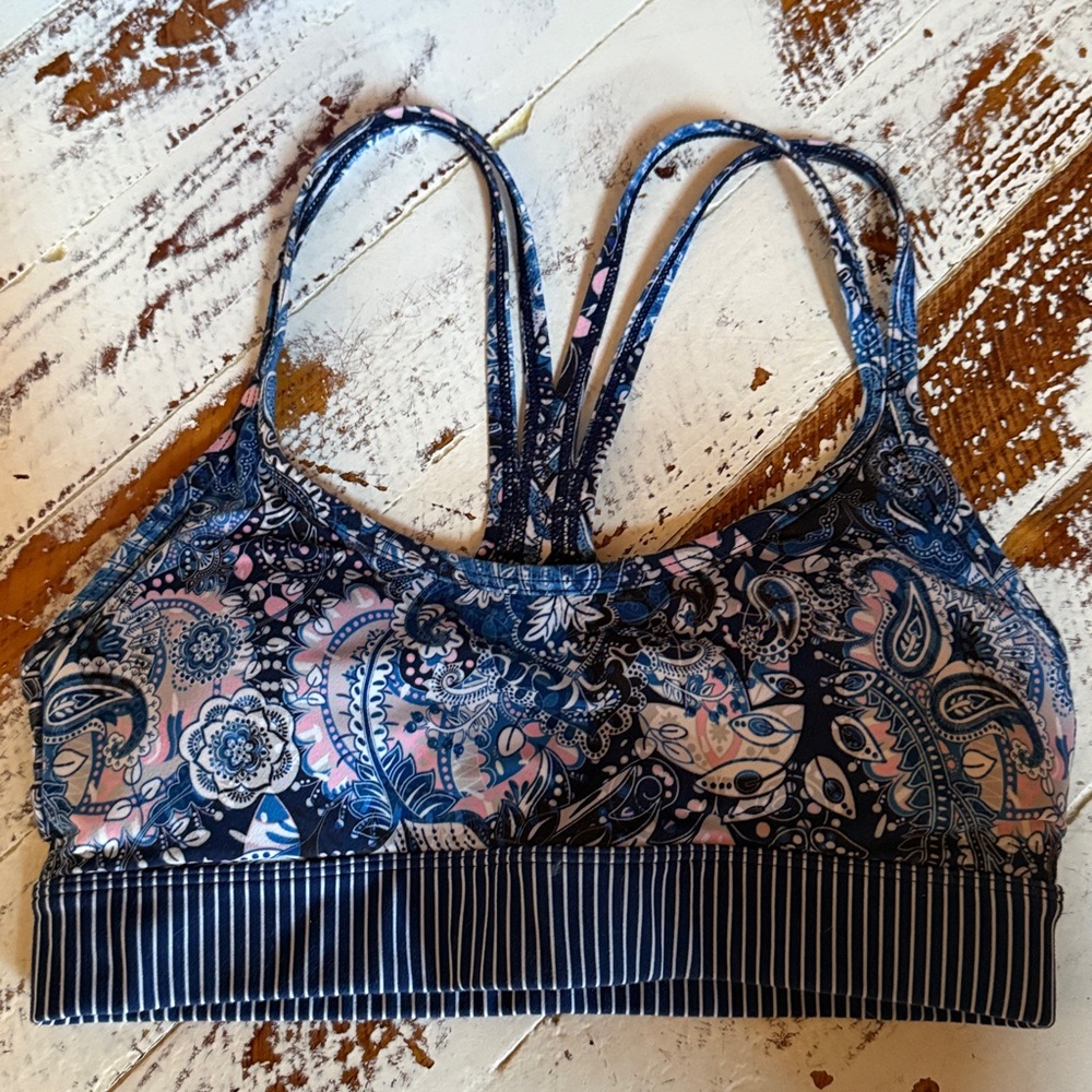 Lorna Jane Blue/Pink Paisley Sports Bra Sz SM